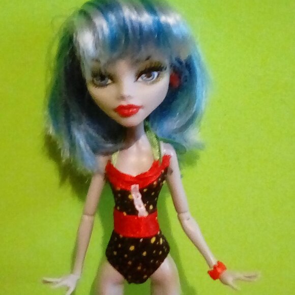 Monster high Skull Shores Ghoulia Yelps Price Firm - Picture 1 of 7